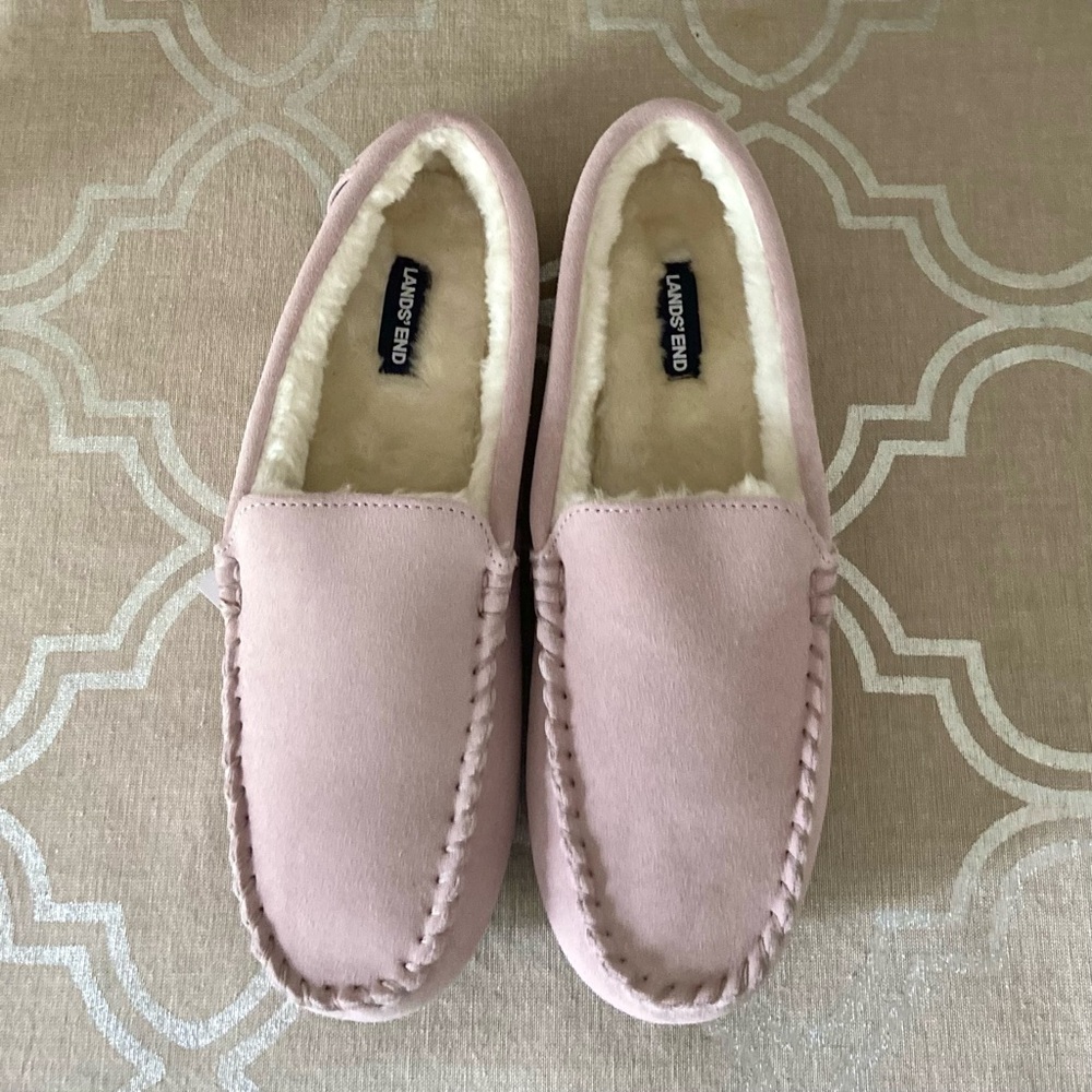 Lands End Womens Suede Moccasin Slippers Washed Pink NWT 9